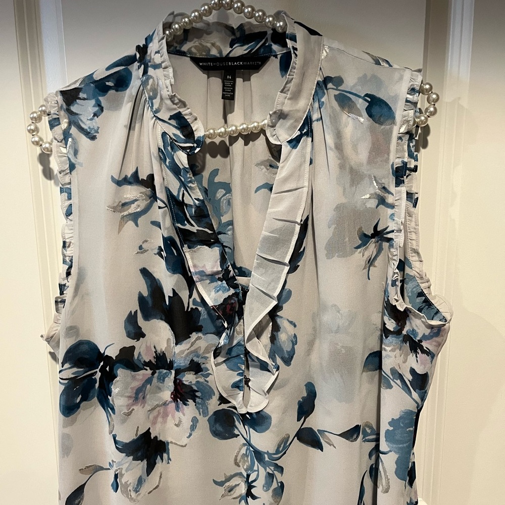 White House black market blouse